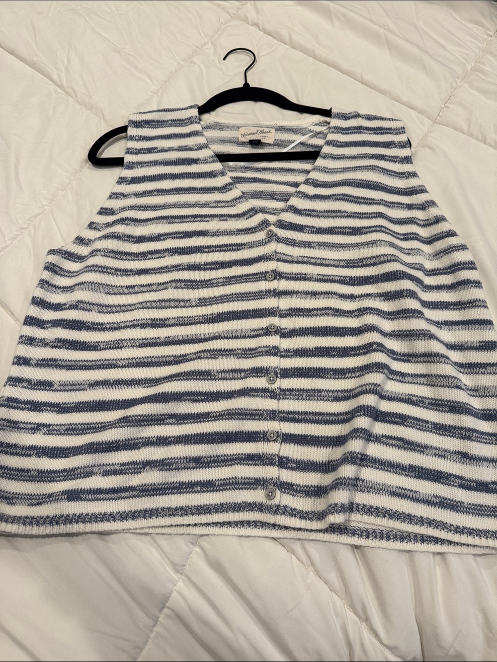 Universal Thread Striped Sleeveless Button-Front Knit Top - Blue & White